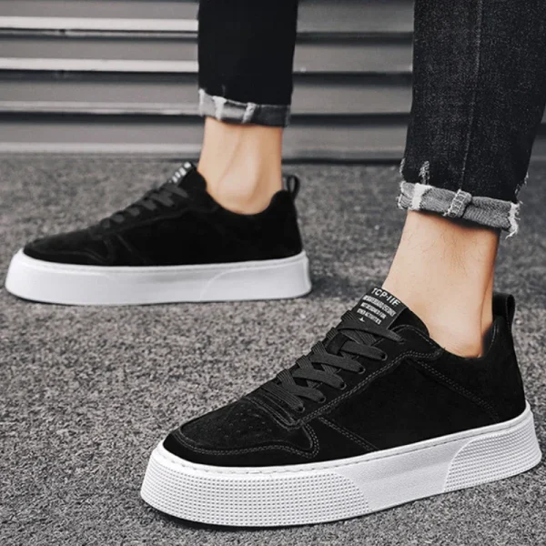 Trend Men's Casual Sneakers Lightweight Flat Shoes Comfortable Non Slip Running Shoes Soft Sole Vulcanized Shoes for Men Zapatos - Image 4